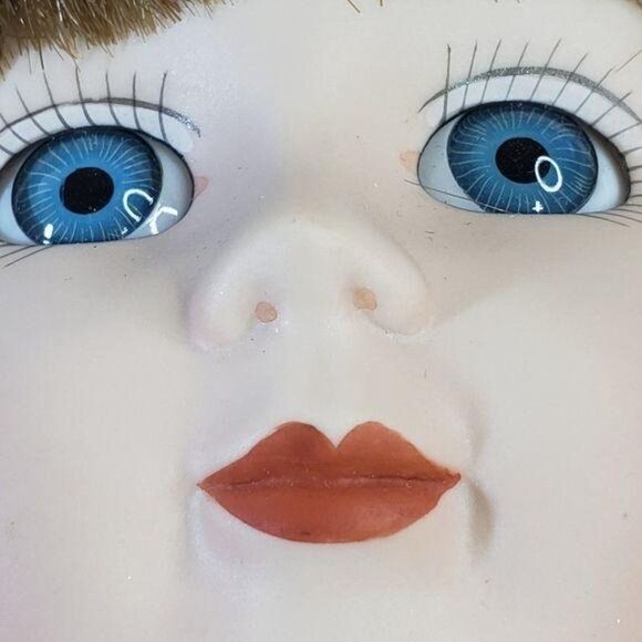 Vintage 1990 Gorham Dolls Of The Month Miss May Collectible - Picture 7 of 14